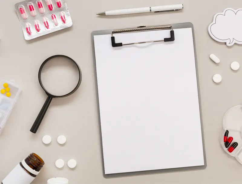 Photo analyse des ordonnances Adeline Collet docteure en pharmacie et diététicienne nutritionniste à Bordeaux