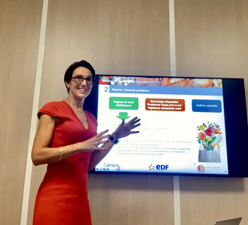 Photo conférence EDS septembre 19 Adeline Collet docteure en pharmacie et diététicienne nutritionniste à Bordeaux