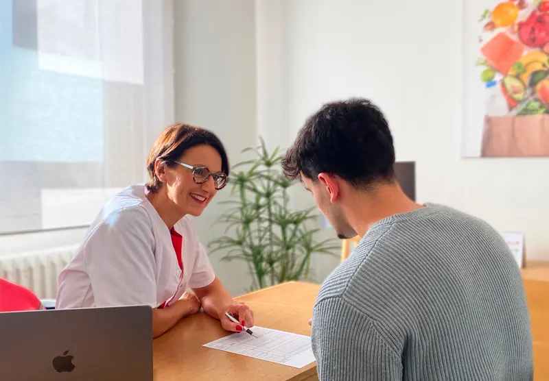 Photo consultation Adeline Collet docteure en pharmacie et diététicienne nutritionniste à Bordeaux